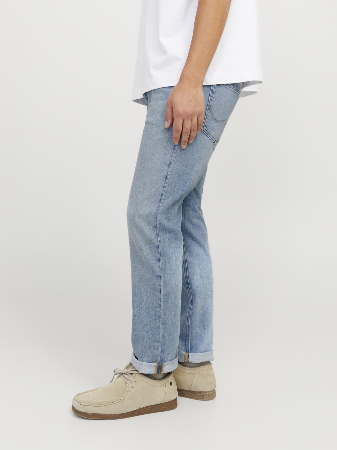 model_shot-detail